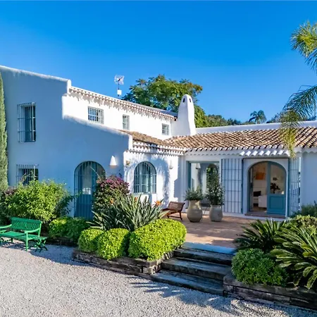 Villa Bisserot - J. Pobre - By Almarina Jesus Pobre